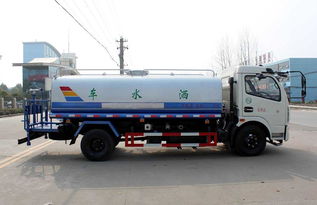汕尾海豐福田瑞沃12噸圓罐灑水車 款式新穎，專業(yè)物流運輸的得力助手